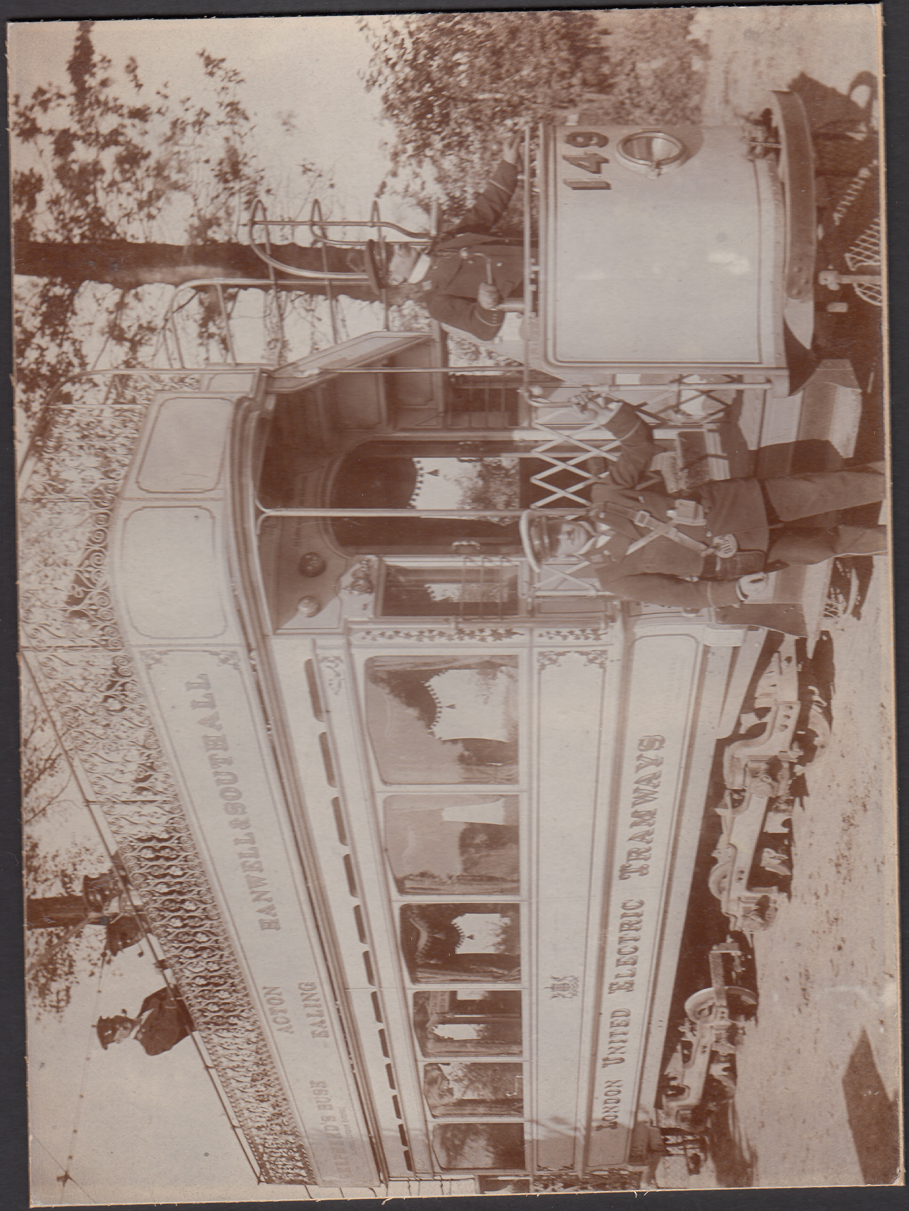 tram on uxbridge